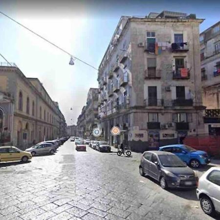 Emyesabi Apartment Наполи Екстериор снимка