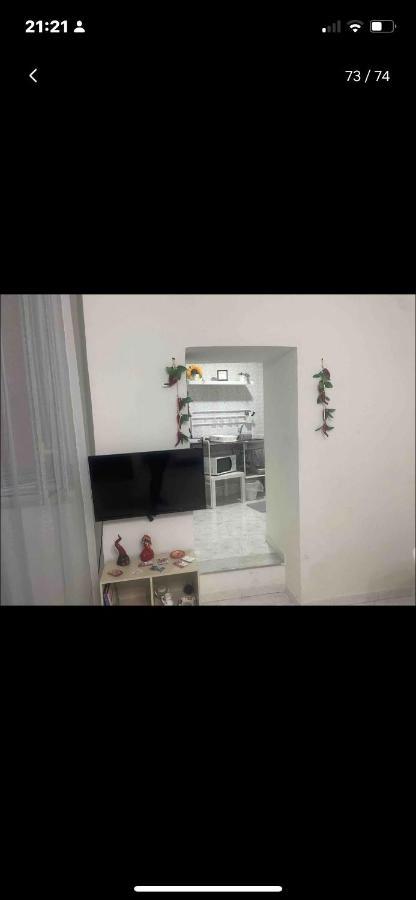 Emyesabi Apartment Наполи Екстериор снимка