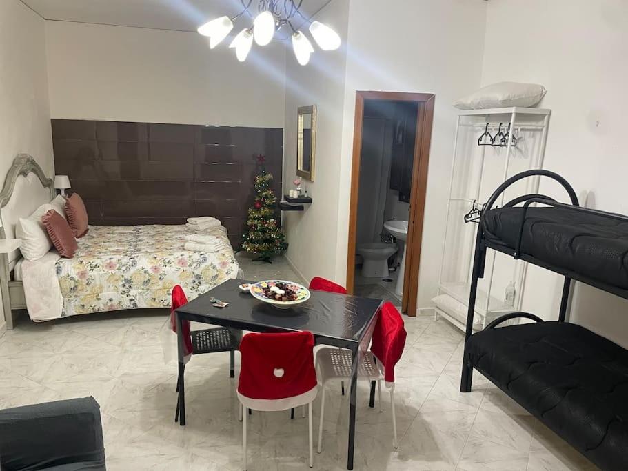 Emyesabi Apartment Наполи Екстериор снимка
