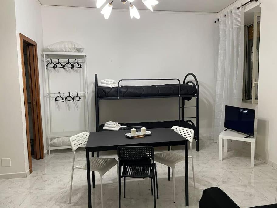 Emyesabi Apartment Наполи Екстериор снимка