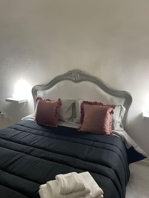 Emyesabi Apartment Наполи Екстериор снимка